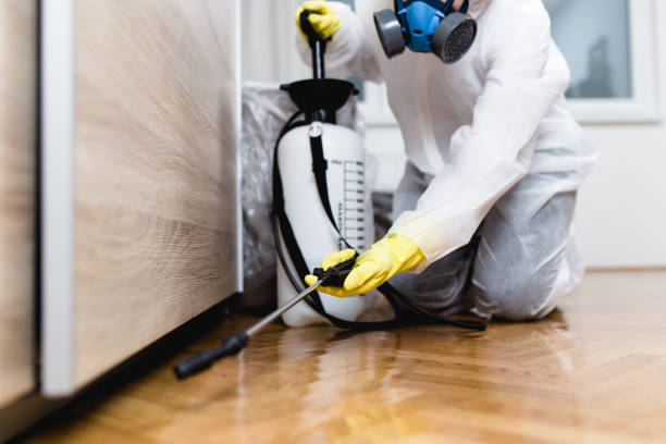 Best Pest Removal Services  in Portland, MI